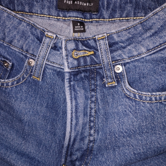 Blue Denim Shorts By Free Assembly S Super Cute - Picture 9 of 12